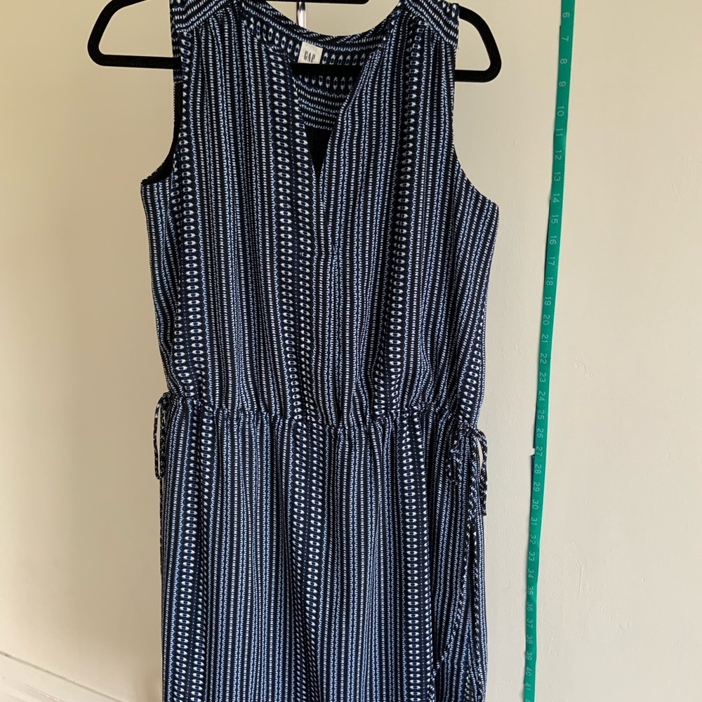 GAP Blue and White Sleeveless V-Neck Midi Sundress